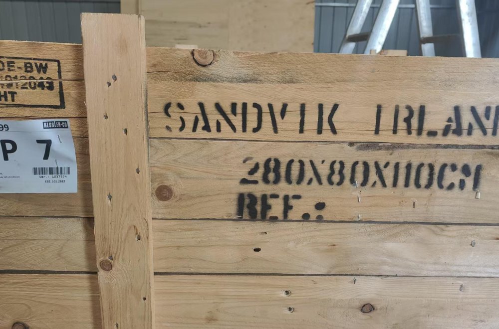 7381037cb50979721b8d050d9386d95e